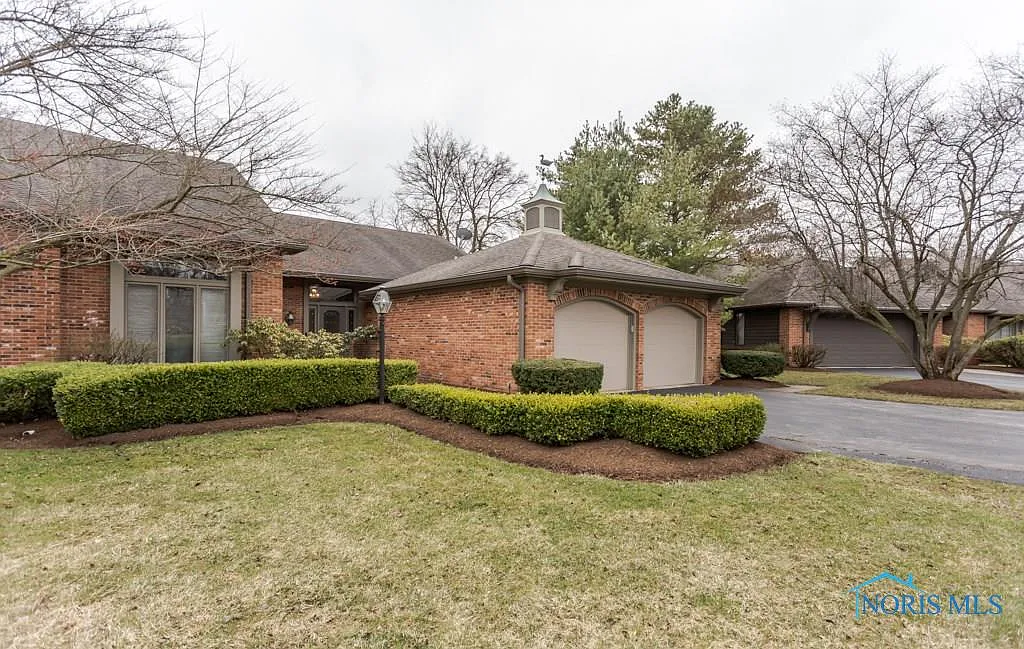 32 Wolf Ridge Dr photo 1