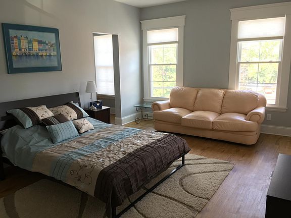 5th image of 2829 Highland Ave