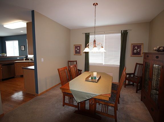 4th image of 2413 Geneva Ln