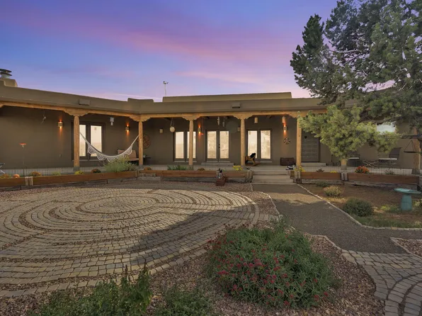 62 Anne Pickard Loop, Tijeras, NM 87059