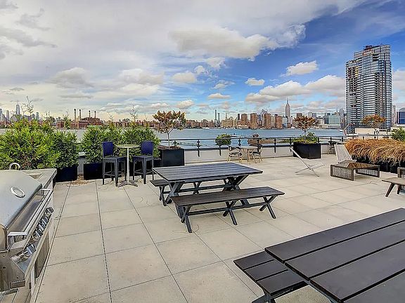 5th image of 50 Greenpoint Ave #5E