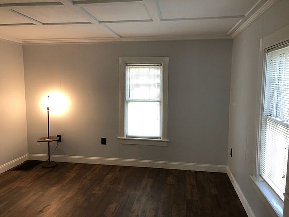 3rd image of 436 Maple Ave