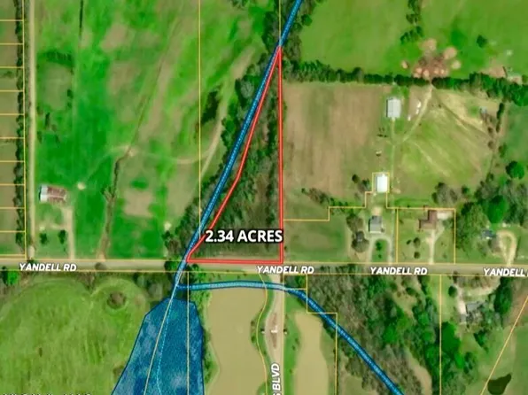 490 Yandell Rd, Canton, MS 39046