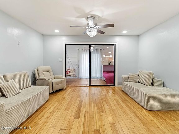4th image of 225 S Tropical Trl APT 616