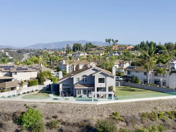 454 Acero Pl, Chula Vista, CA 91910