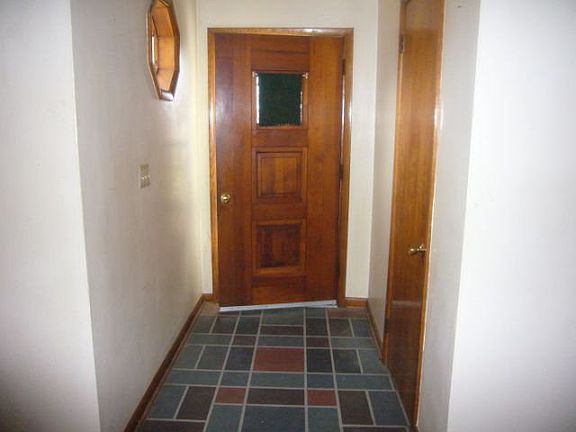2nd image of 2978 Park Ave W