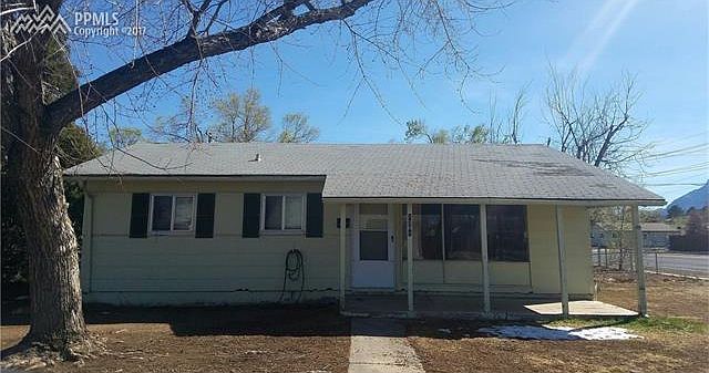 2nd image of 1301 Pando Ave