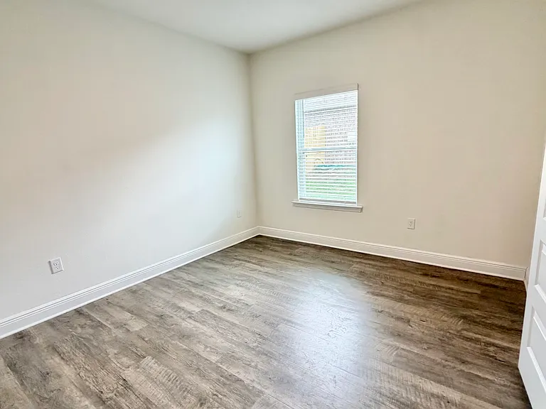 Guest Bedroom 1