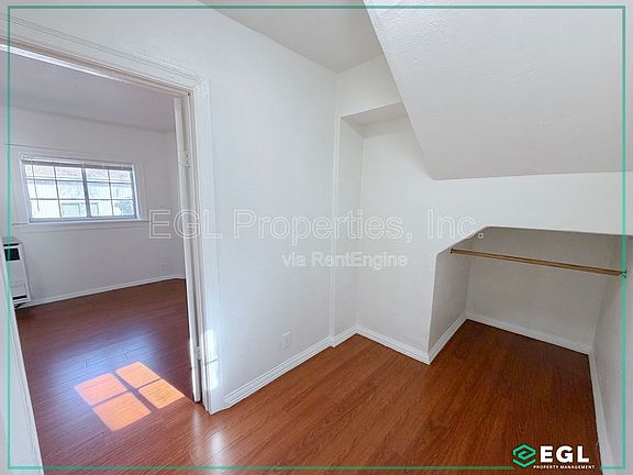 3rd image of 115 N Westlake Ave APT 1