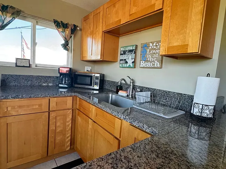 475 Kinoole St — Photo 6