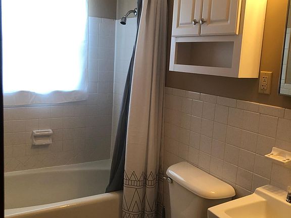 bath room, tub shower