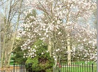 9669 Deerfield Mall, Carmel, IN 46032