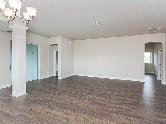 3rd image of 14546 Trails Edge Blvd