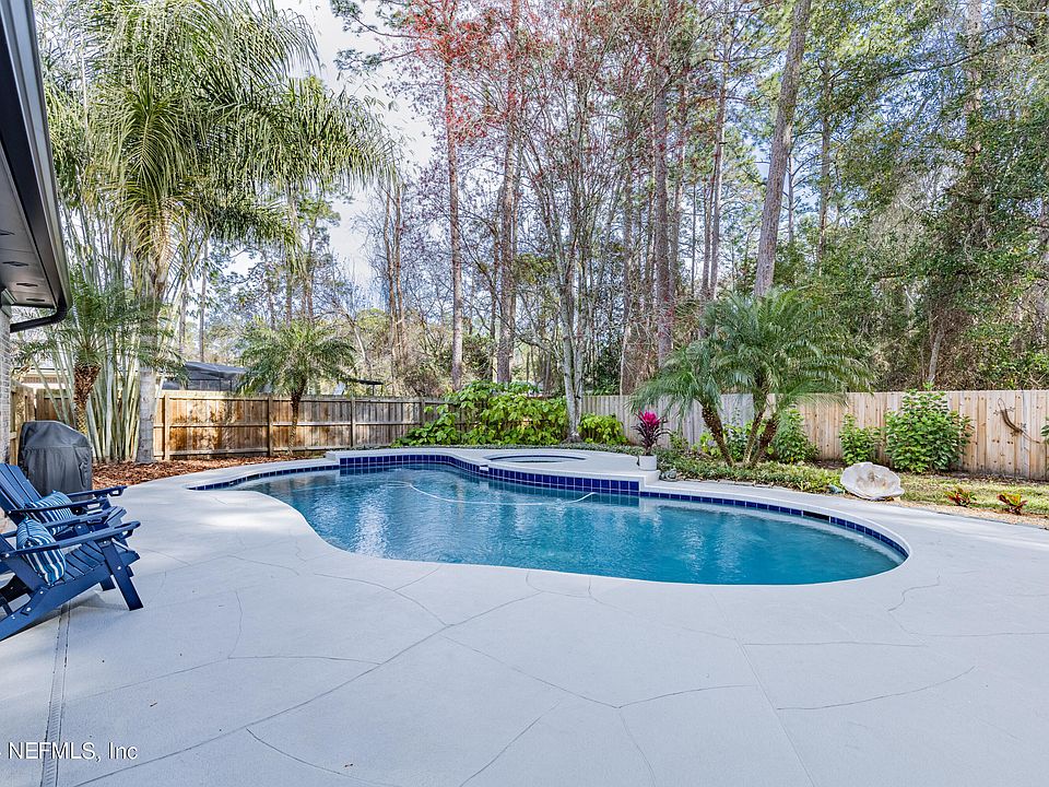 1st image of 11909 GRAN CRIQUE Court S