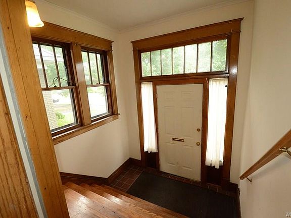 2nd image of 301 North Dr