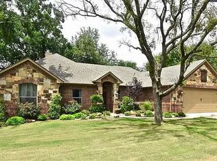 1704 W Limestone Ct, Granbury, TX 76049