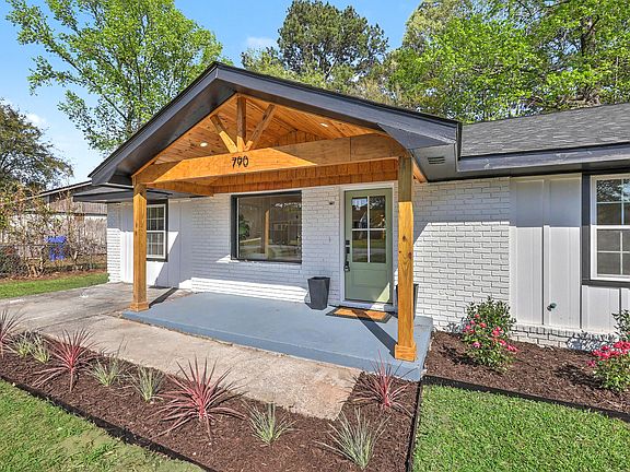 2nd image of 790 Hoss Rd