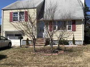 103 E Fulton St, Middlesex, NJ 08846