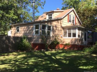 18 Vera St, East Haven, CT 06512