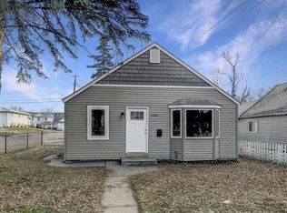 5851 2 1/2 St NE, Fridley, MN 55432