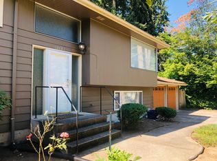 12133 SE 44th Pl, Bellevue, WA 98006