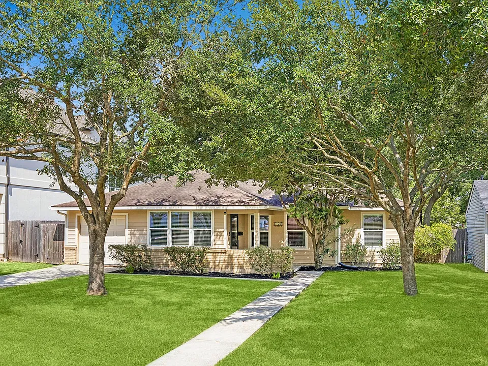 140 Pamellia Dr