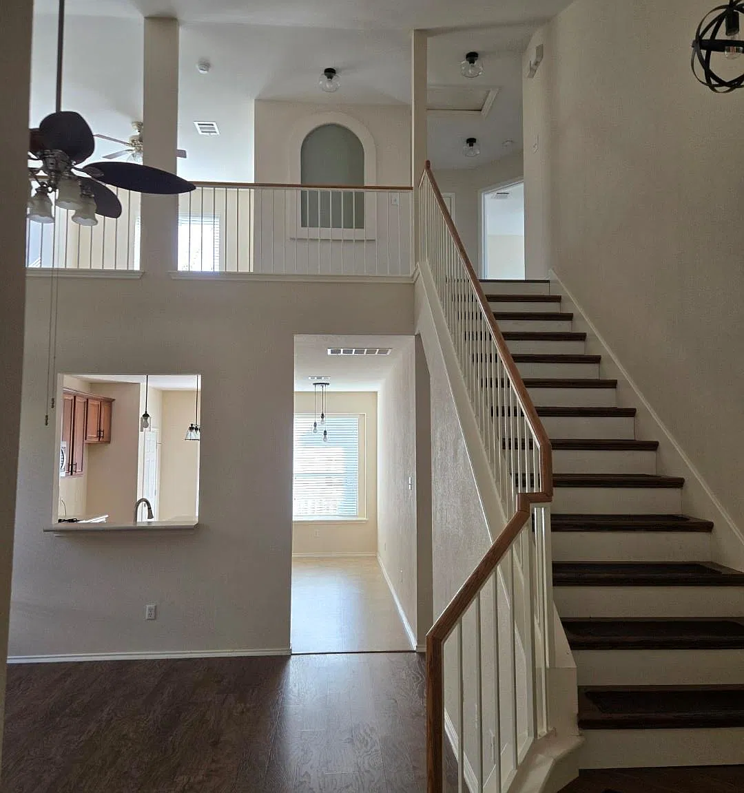 3 bed, 2.5 bath, 1628 sqft, $1,950 — Photo 4