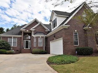 16 Ruby Lake Ln, Simpsonville, SC 29681