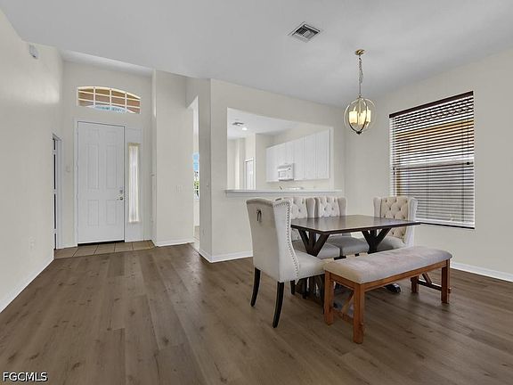4th image of 11204 Lakeland Cir