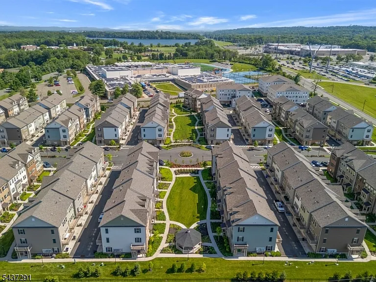 17 Gala Ct — Photo 3