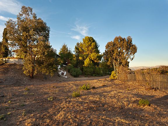 3rd image of 2457 Angelo Dr #5