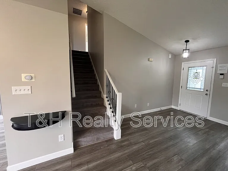 6803 Smithfield Blvd — Photo 6