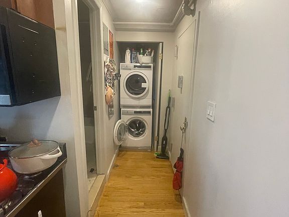 3rd image of 161 Ludlow St APT 6