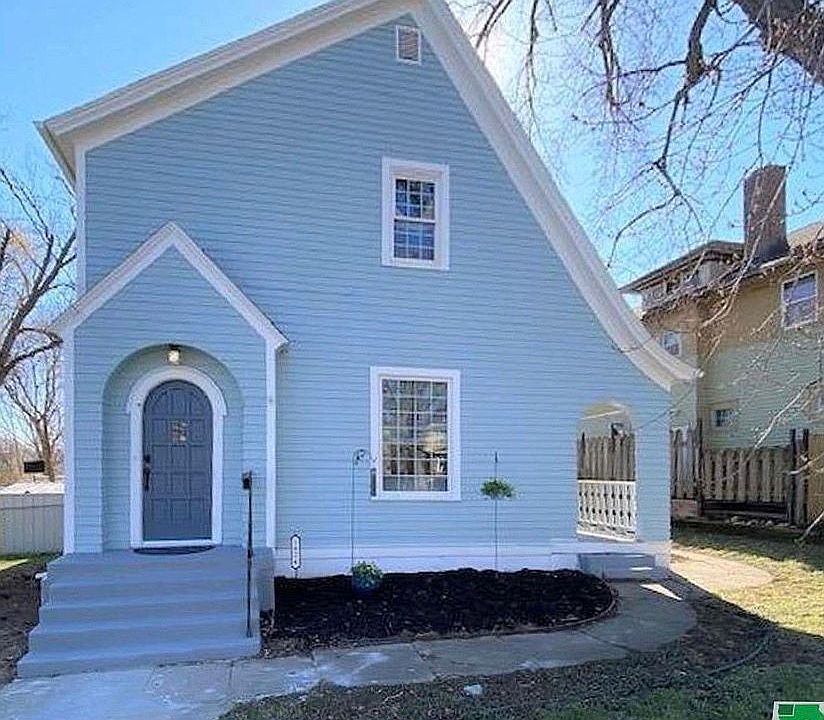 1st image of 1824 Rebecca St