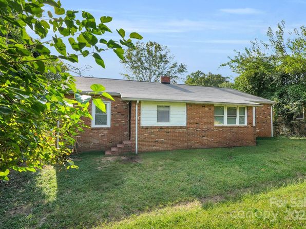 charlotte-north-carolina-299900202 picture