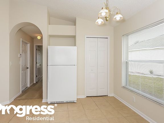 5th image of 11744 Lynmoor Dr