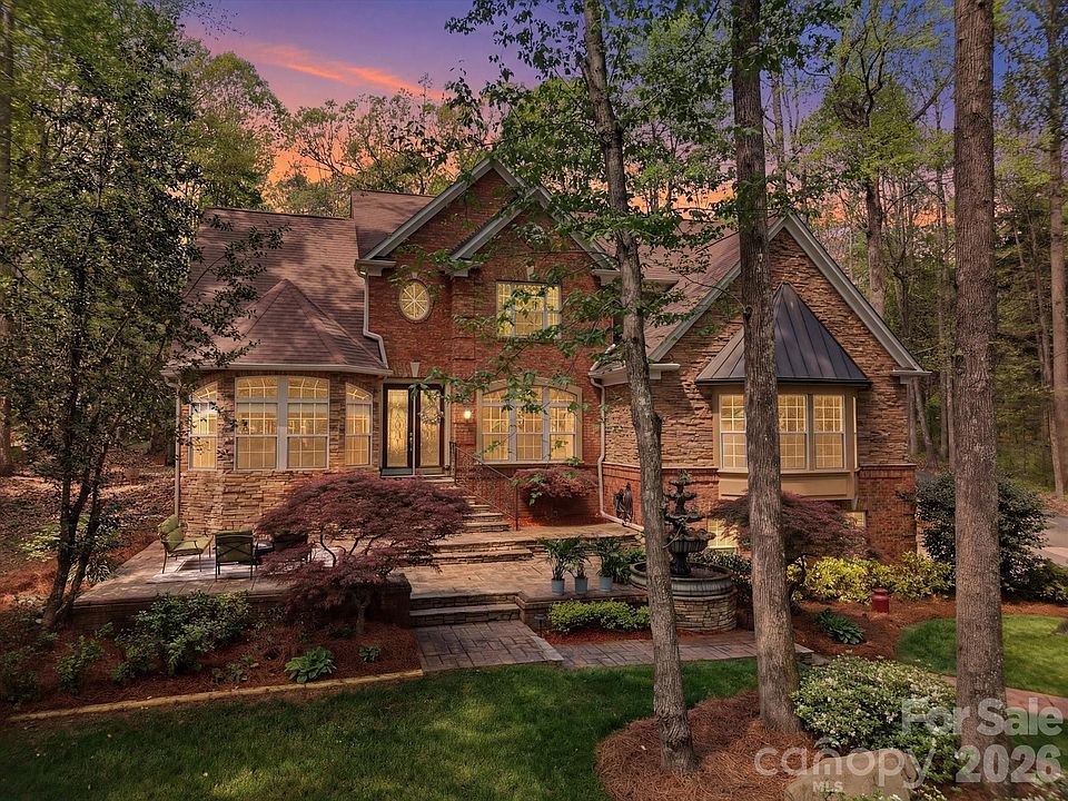 1st image of 809 Savile Ln