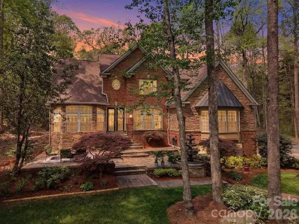 809 Savile Ln, Fort Mill, SC 29715