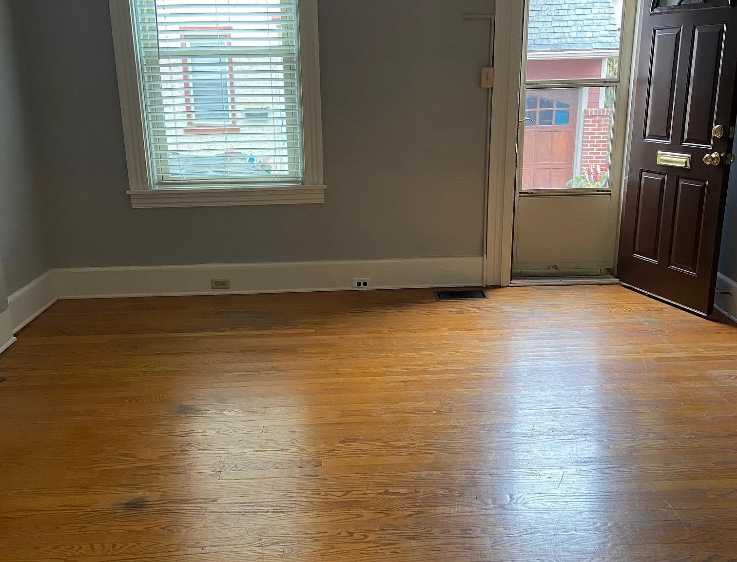 2 bed, 1046 sqft, $1,475 — Photo 2