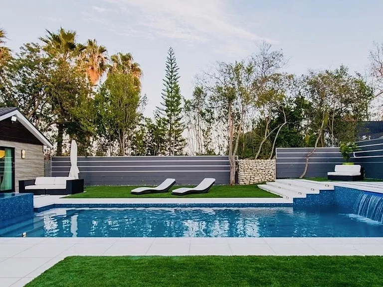 12318 W Sunset Blvd — Photo 3