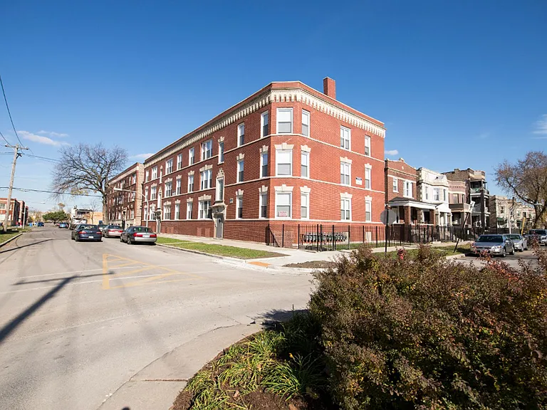 3454 W Lexington — Photo 12