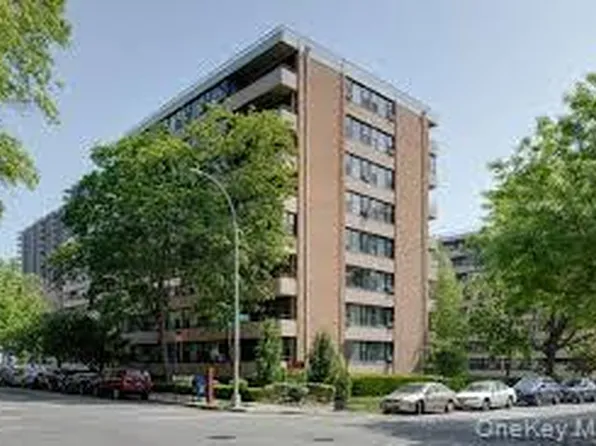 7-25 166 Street #6A, Beechhurst, NY 11357
