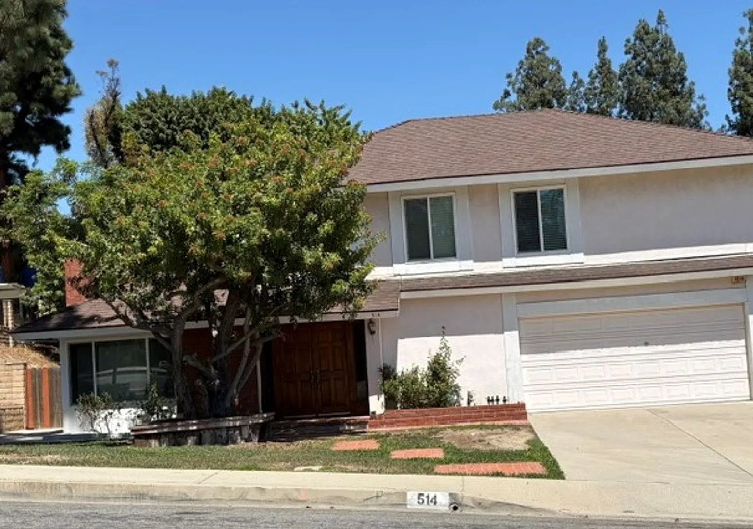 Bright And Spacious 4 Bedroom Home In The City Of Walnut, Ca — Photo 1