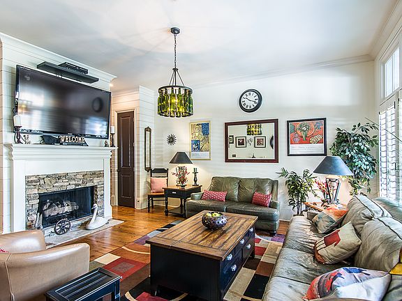Entry - living room