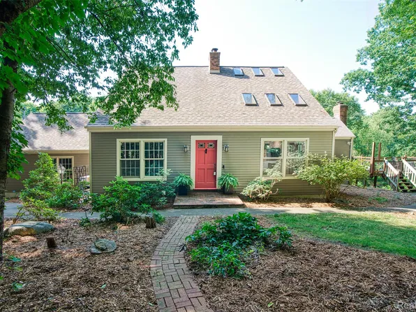 4223 Vanneter Rd, Williamston, MI 48895