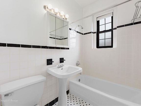 4th image of 268 W 11th St #6C