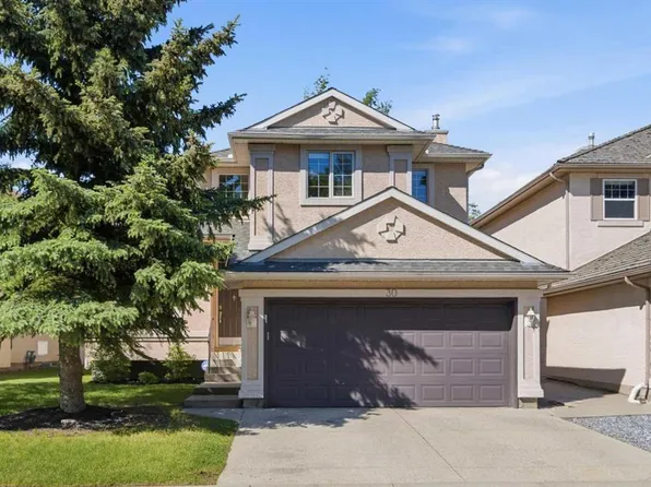 30 S Mount Yamnuska Ct SE, Calgary, AB T2Z 2Z6