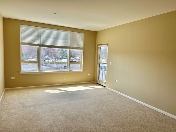 801 Village Center Dr Unit 204