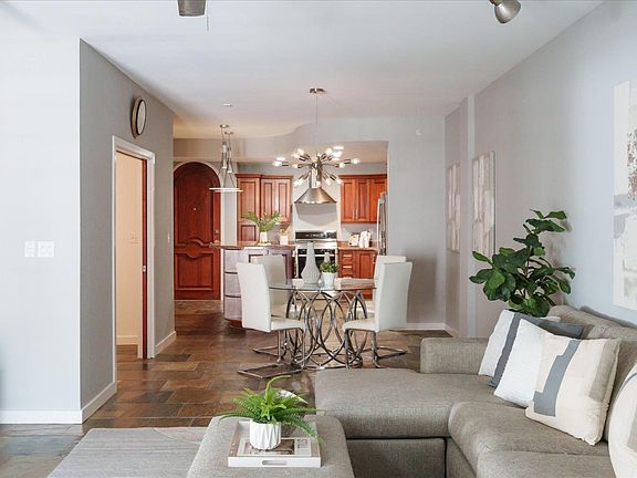 5th image of 1812 West Ave Suite 207