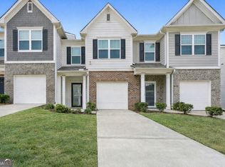 5723 Union Pointe Dr, Union City, GA 30291